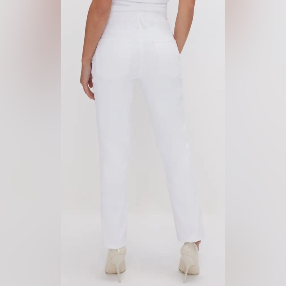 Good America- White skinny Jeans - petite 6 - Picture 3 of 5